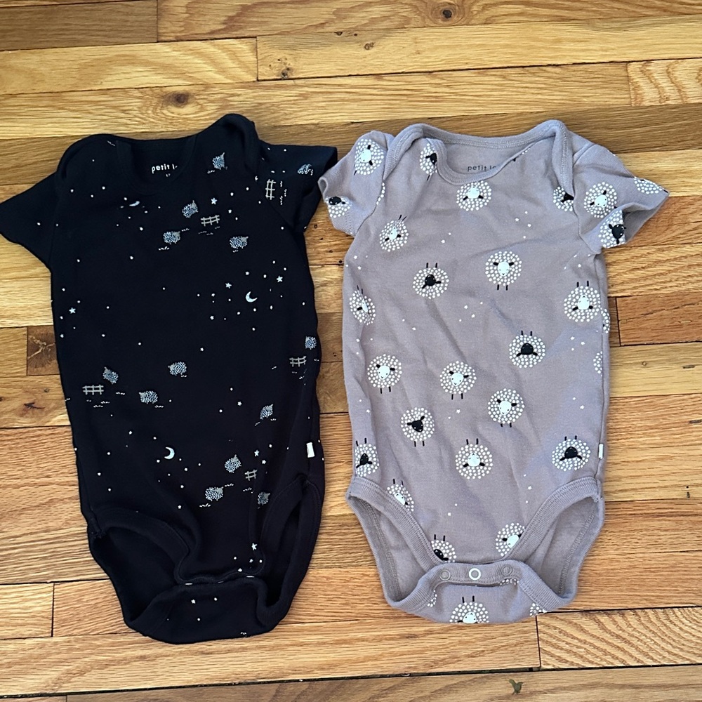 Petit Lem Two-Pack Organic Cotton Short-Sleeve Bodysuits in Black and Taupe 12 M